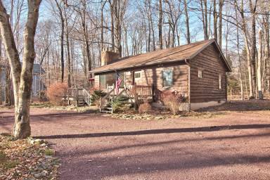 Cabin Pocono Lake