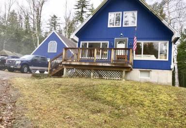 Cabin Stratton