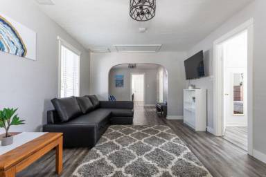 House Pet-friendly San Dimas