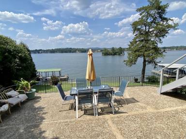 House Lake Hamilton