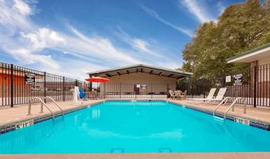 Motel Pool Siloam Springs