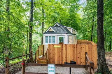 House Laurelville