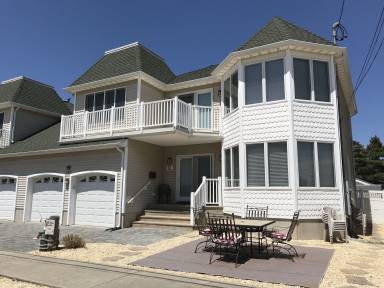 House Lavallette