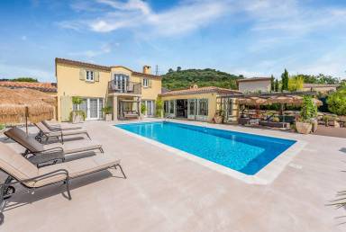 Vakantiehuizen in de Provençaalse waterstad Grimaud - HomeToGo