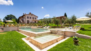 Appartamenti vacanze a San Miniato: arte e sapori della Toscana - HomeToGo