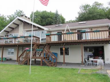 House Arrowhead Lake