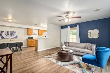 Apartment Coles Crossing