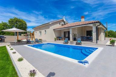 Villa Pool Glavani