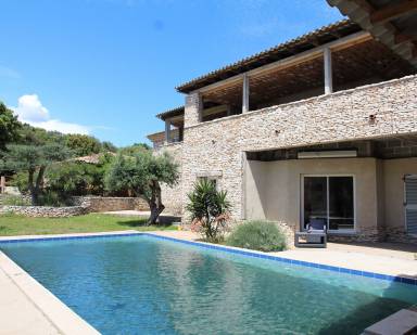 Villa Wi-Fi Bonifacio
