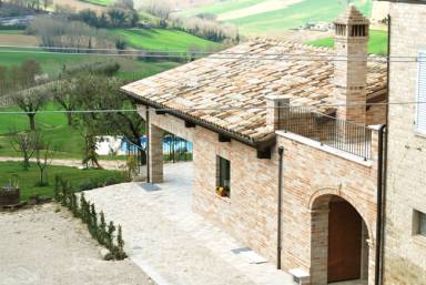 Camera privata Montalto delle Marche
