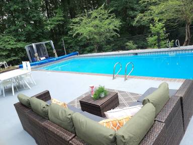 House Pet-friendly Fairburn