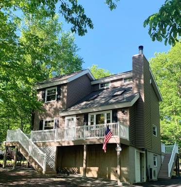 House Pet-friendly Fawn Lake Forest