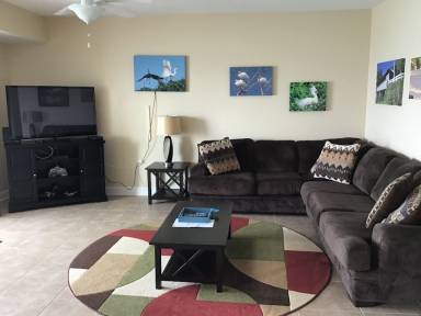 Condo Geneva-on-the-Lake