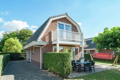 Huis Balkon Nieuw-Vennep