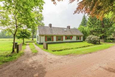 Huis Balkon / Patio Lage Vuursche