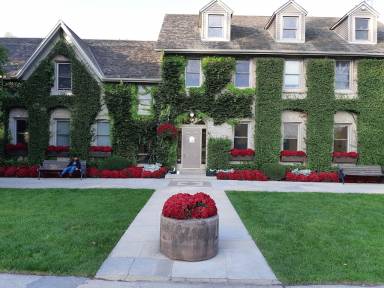 House Niagara Falls