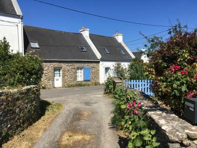 House Kitchen Groix