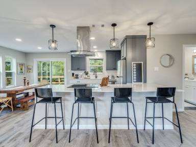 Farmhouse Dripping Springs