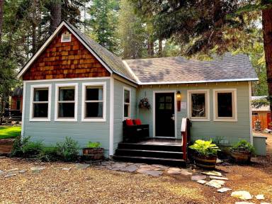 Cabin Tahoma