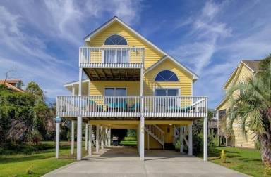 House Topsail Beach
