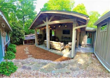 Cottage Highlands
