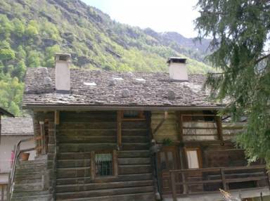 Case vacanza ad Alagna Valsesia: scenari alpini e tradizioni walser - HomeToGo