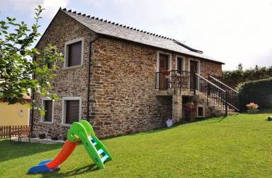 Alojamiento vacacional en Mondoñedo, explorando la esencia de Lugo - HomeToGo