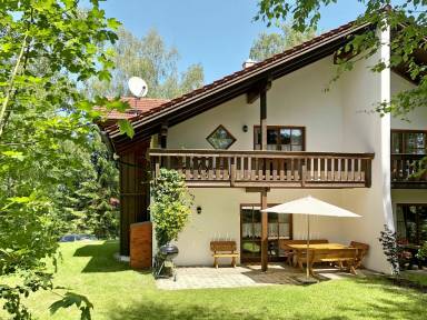 Urlaub im Bayerischen Wald in bequemen Ferienwohnungen in Bischofsmais - HomeToGo