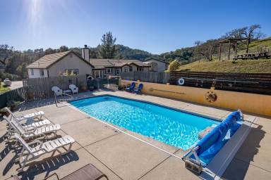House Kitchen Atascadero