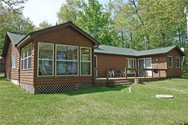 Cabin Pet-friendly Little Round Lake