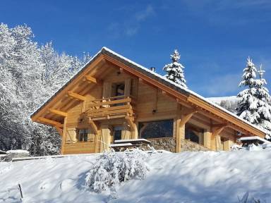 Chalet Gap