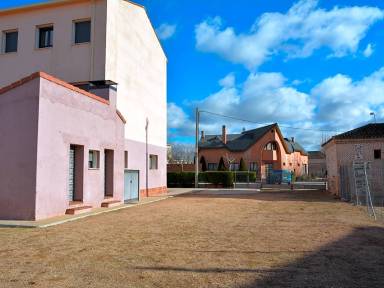 Alojamientos y casas rurales en Olmedo - HomeToGo