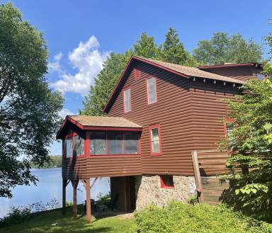 House Cranberry Lake