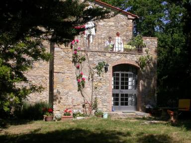 Farmhouse Balcony Sassetta