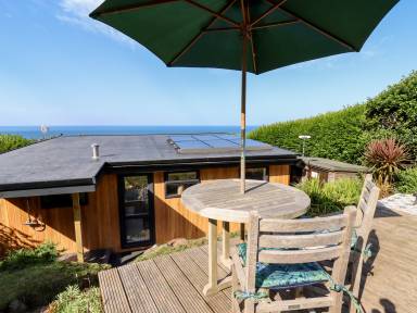 Enjoy England's best beaches in Whitsand Bay cottages - HomeToGo