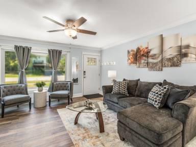 House Pet-friendly Downers Grove