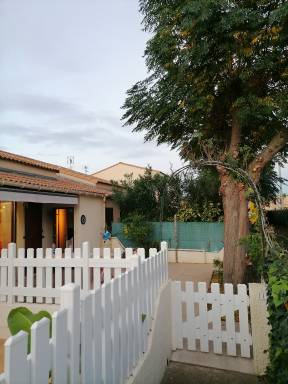 Villa Vias