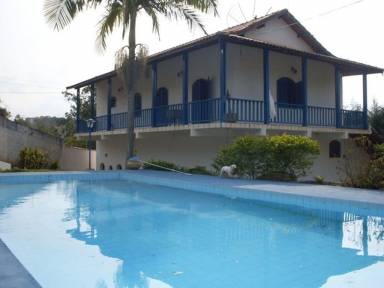 House Pool Cunha