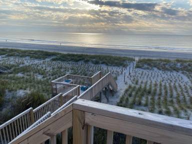 House Topsail Beach