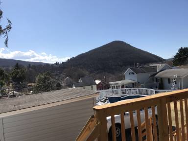 House Lehighton