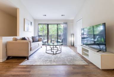 Apartment Pet-friendly Plymouth Charter Township