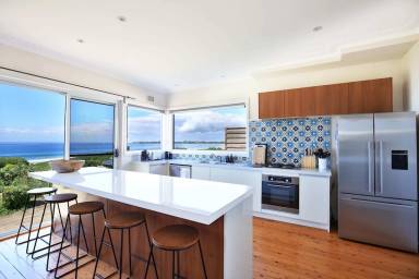 Greenwell Point holiday houses offer a laid-back riverside vibe - HomeToGo