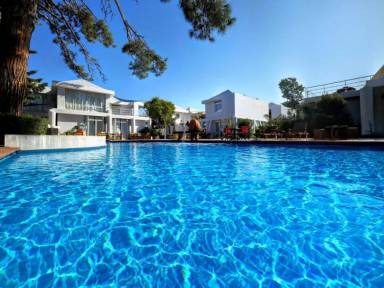 Apartment Pool Agia Marina