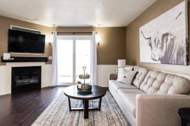 Condo Logan