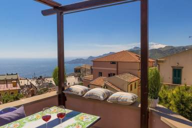 Casa Sant'Alessio Siculo