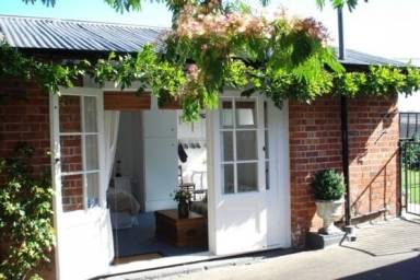 Cottage Pool Havelock North