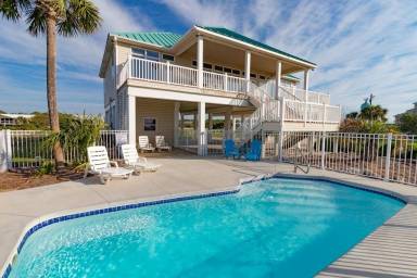 House Saint George Island