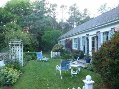 House Pet-friendly Osterville