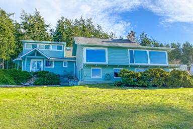 House Lopez Island