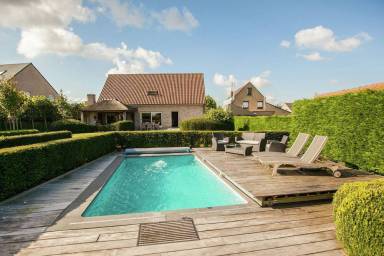 House Pool Torhout